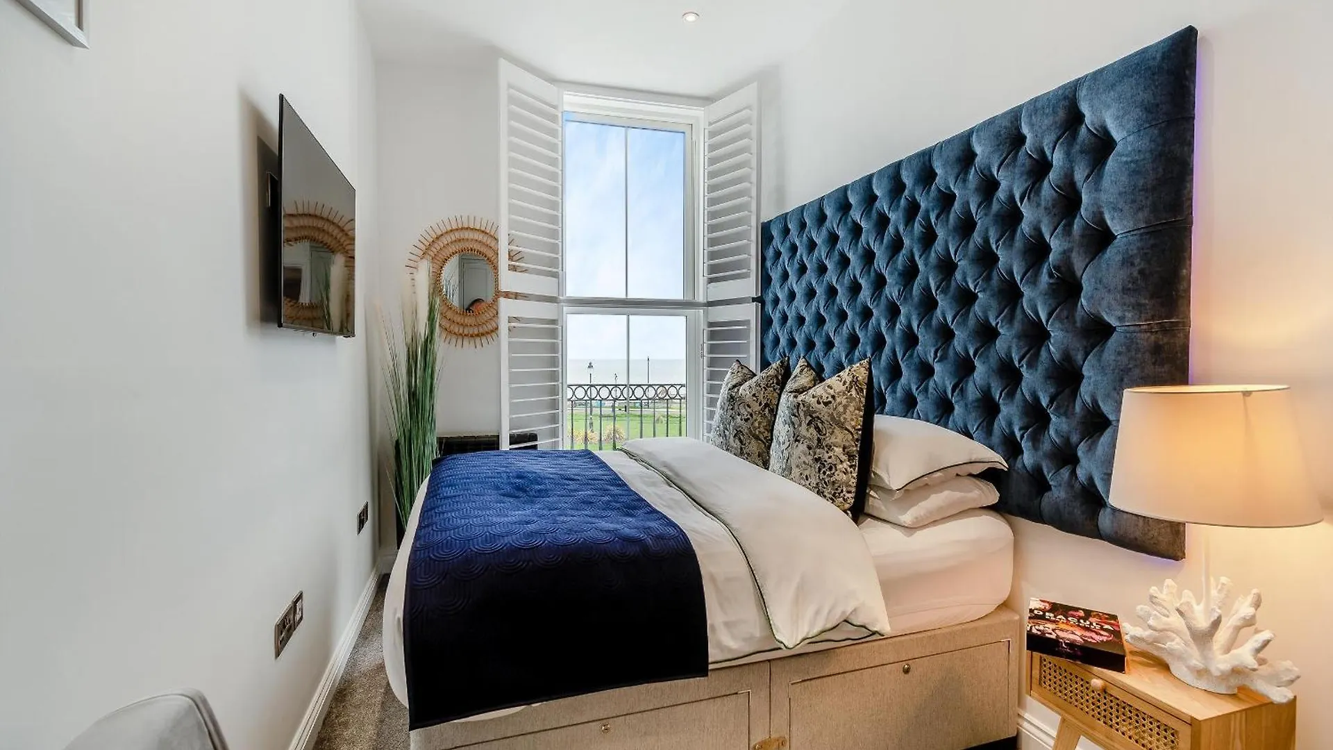 Saltwater Suite ويتبي