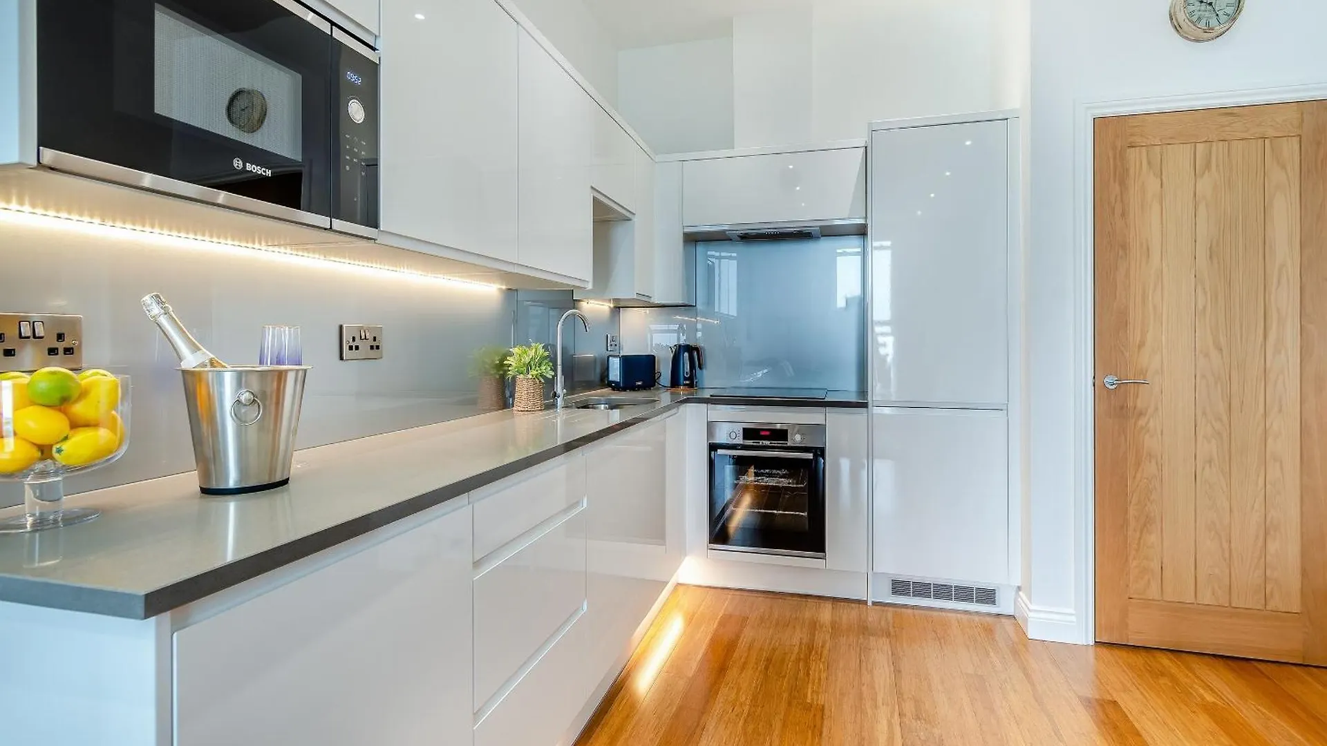 Saltwater Suite ويتبي المملكة المتحدة